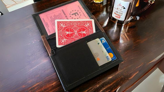 INSTANT WALLET 2.0 (Red) by Andrew and Magic UP alternate view - Wizard Magic Shop