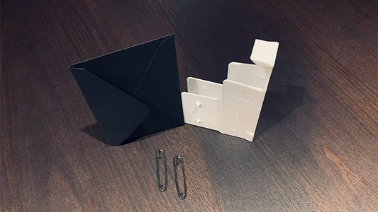 Pocket King by Darryl Vanamburg alternate view - Wizard Magic Shop