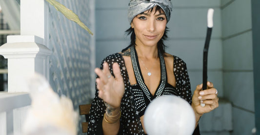 Learn Magic Tricks Near Me: Top Local & Online Ways