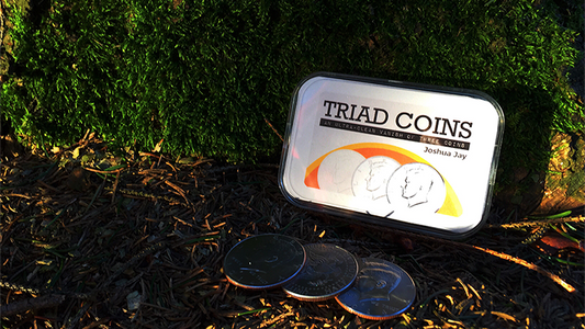 Triad Coins (Gimmick américain et instructions vidéo en ligne) par Joshua Jay et Vanishing Inc. - Astuce 