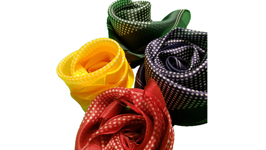 Syouma Silk (Green) by Tejinaya Magic - Trick alternate view - Wizard Magic Shop