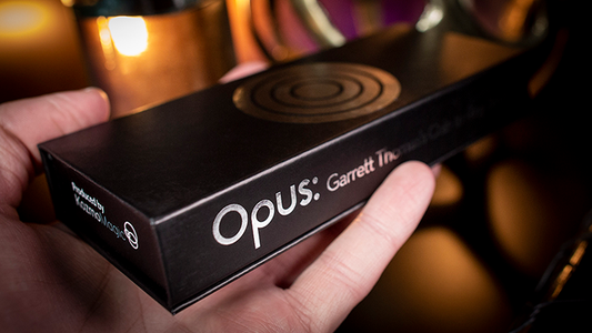 Opus (gimmick 22 mm et instructions en ligne) par Garrett Thomas - Astuce 