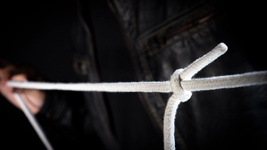 ROPE ULTRA WHITE 25 ft. (CORELESS) by Murphy's Magic Supplies - Trick alternate view - Wizard Magic Shop