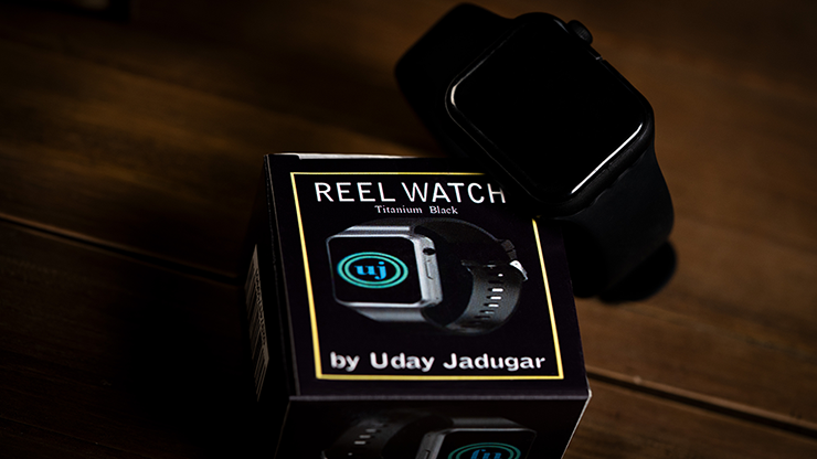 REEL WATCH Titanium Black avec montre intelligente à bracelet noir (KEVLAR) par Uday Jadugar - Trick 