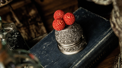 Tasses et boules gravées artisanalement dans une boîte de présentation par TCC - Astuce 