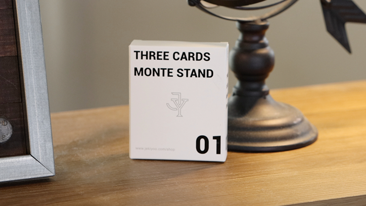 Three Cards Monte Stand BLUE (Gimmicks et instructions en ligne) par Jeki Yoo - Astuce 