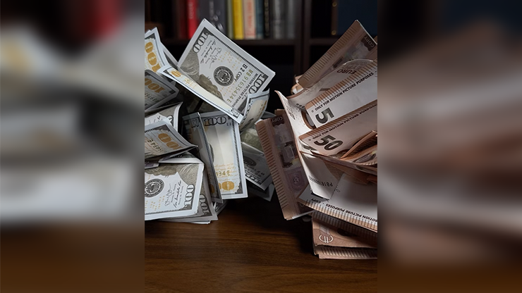 Moneyball by Bond Lee (GBP)