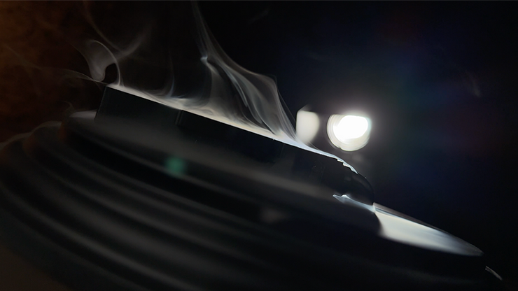 Ultra Smoke by Bond Lee, Wenzi & MS Magic