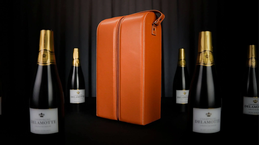 Miracle Wine Bottles Champagne Model Complete Set with Case by TCC Magic